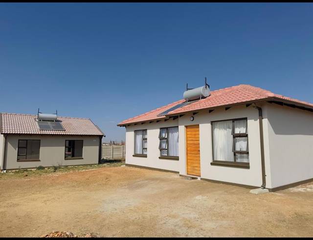 2 BEDROOM HOUSE FOR SALE IN WINDMILL PARK